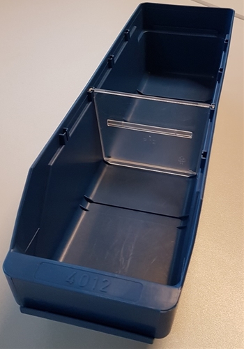 Klick zeigt Details von Kleinteile-Kasten 400x120x95 mm blau (Restposten, gebraucht)